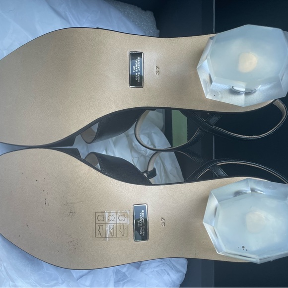 BrandNew Marc Jacobs “The Gem” Kitten Heel T-strap Sandals. Black Leather. Sz 37 - Picture 5 of 7